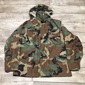 Vintage US Army Cold Weather Woodland Camouflage Camo Jacket Golden Mfg Medium